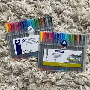 20 triplus fineliner pens